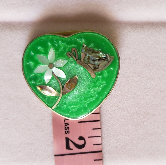 HEART SHAPED PIN | Mexico Alpaca Mother of Pearl Pin - Picture 13 of 13